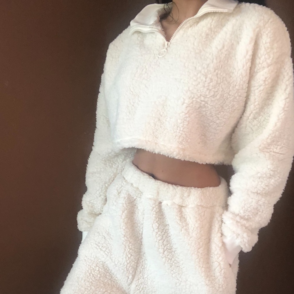 NEW white cozy set